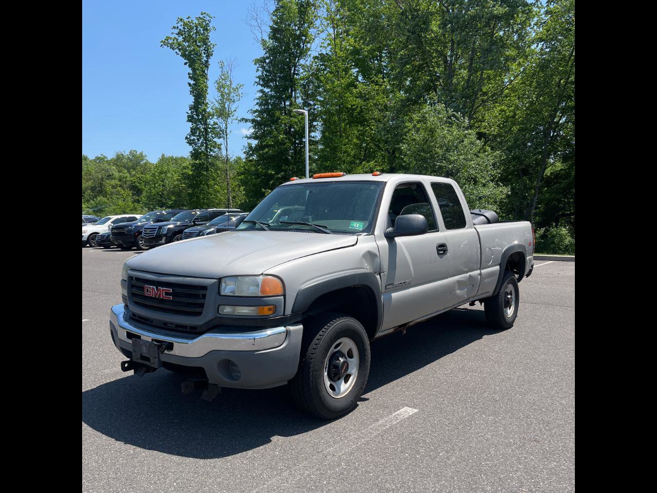 Used 2007 GMC Sierra 2500 W/T w/ Snow Plow Prep Package AWD/4WD image 1