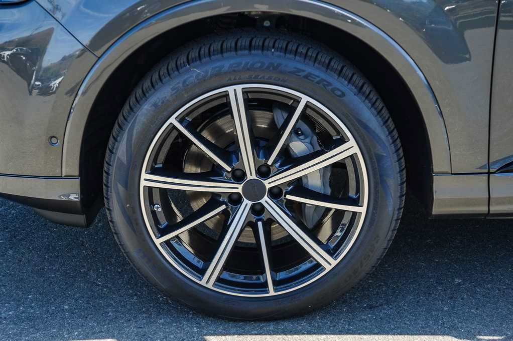 New 2026 Audi Q7 2.0T Premium Plus AWD/4WD image 10