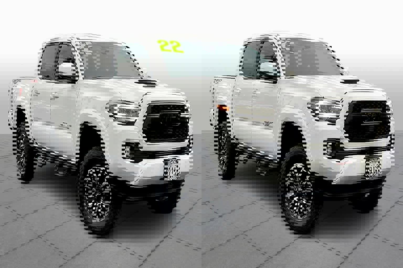 Used 2022 Toyota Tacoma TRD Sport image 2