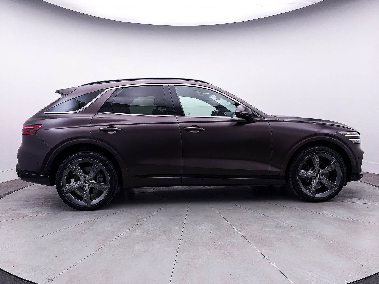 Used 2022 Genesis GV70 3.5T Sport w/ Sport Prestige Package AWD/4WD image 47