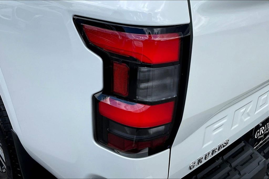 Certified 2024 Nissan Frontier SL w/ Technology Package image 42