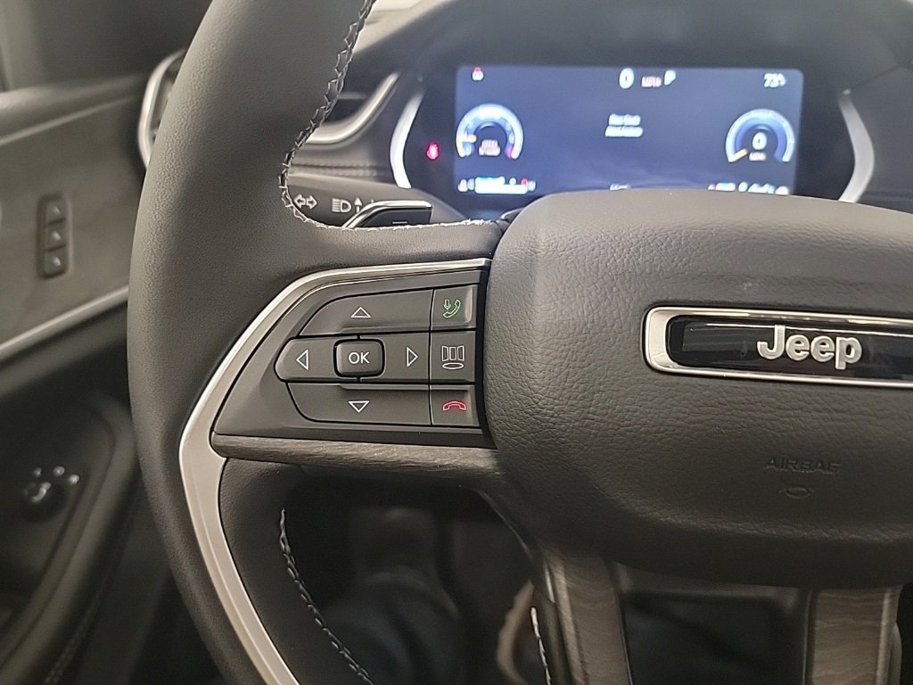 New 2025 Jeep Grand Cherokee L Limited w/ Luxury Tech Group II image 16