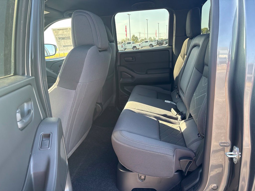 New 2027 Nissan Frontier SV w/ SV Convenience Package RWD image 16