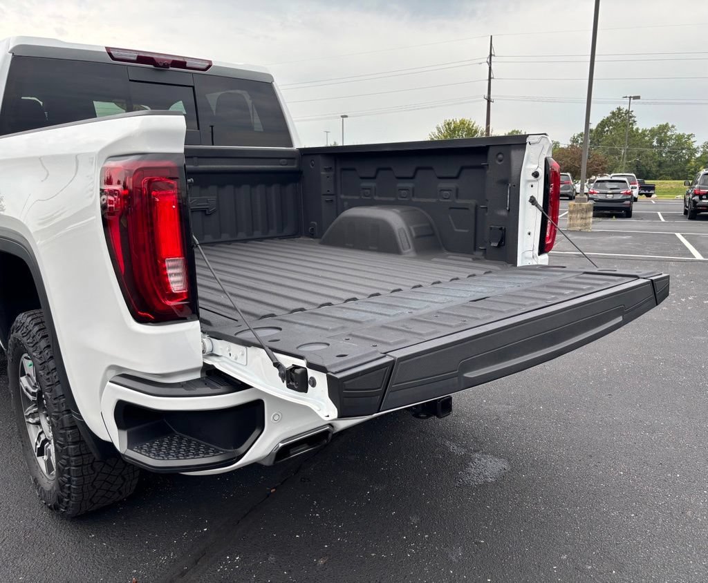 Used 2024 GMC Sierra 1500 AT4 w/ Technology Package AWD/4WD image 20
