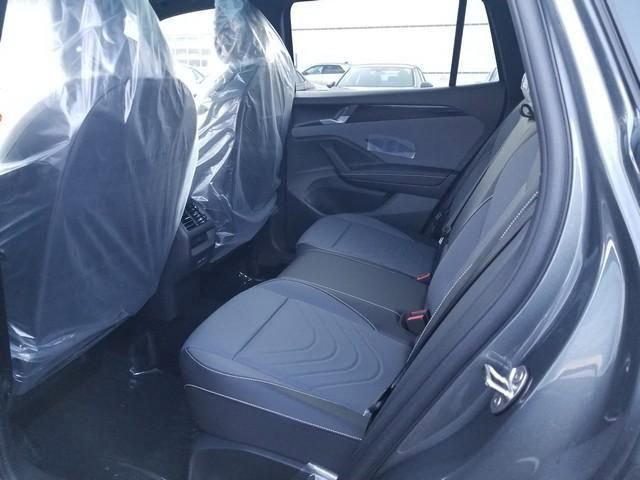 New 2026 Volkswagen Tiguan SE R-Line AWD/4WD image 9