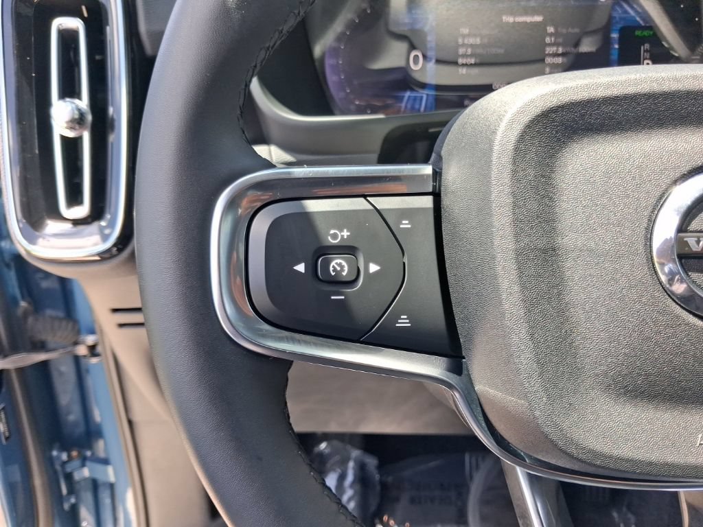 Certified 2023 Volvo XC40 Recharge Plus AWD/4WD image 19