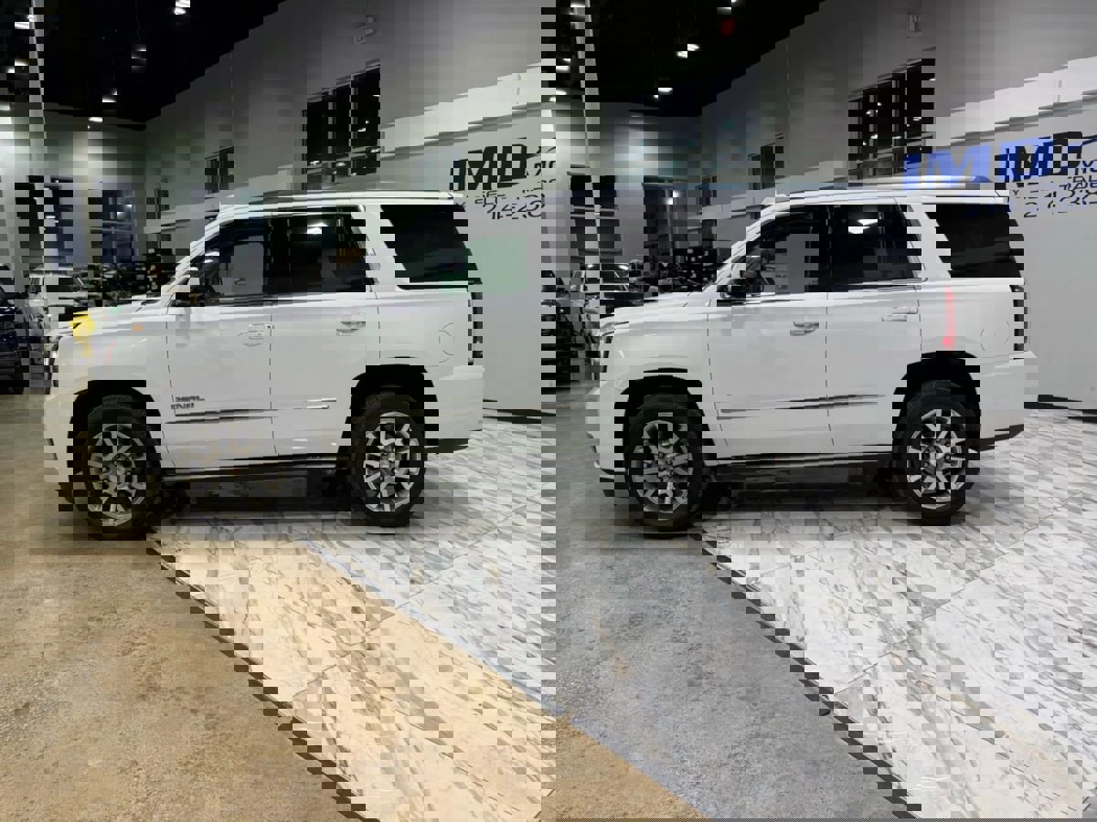 Used 2015 GMC Yukon Denali w/ Premium Package image 9