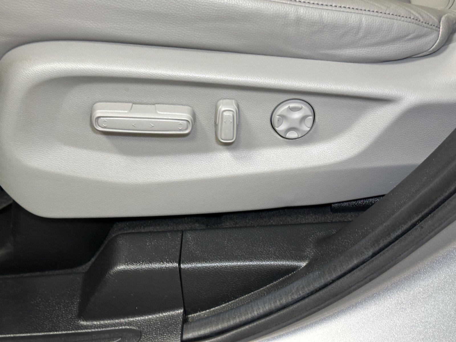 Used 2024 Honda Odyssey EX-L image 23