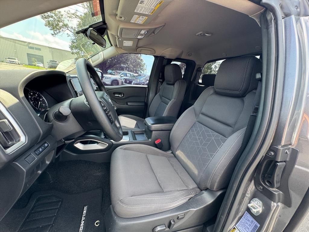 Certified 2025 Nissan Frontier SV RWD image 14