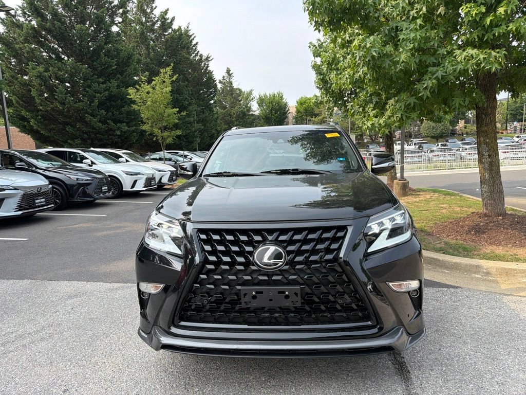 Used 2022 Lexus GX 460 Premium w/ Accessory Package AWD/4WD image 4