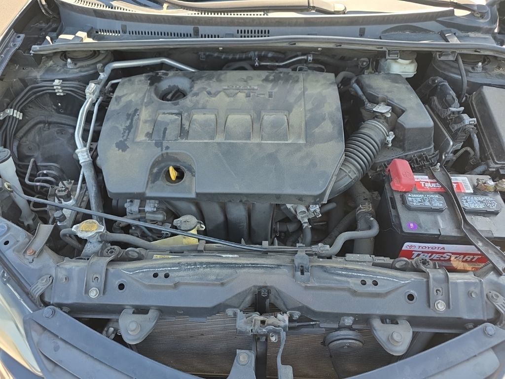 Used 2014 Toyota Corolla LE image 28