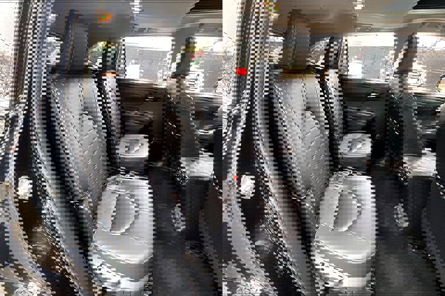 Used 2023 Toyota Highlander XLE image 32