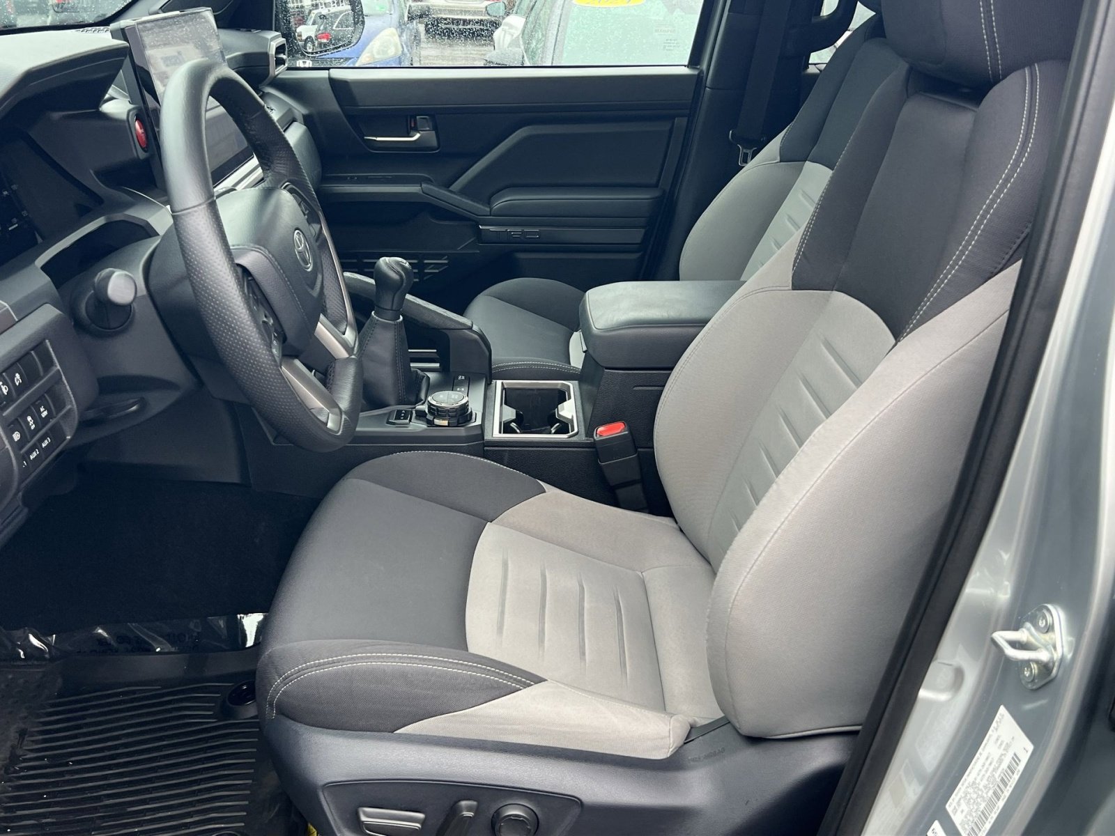 Used 2024 Toyota Tacoma TRD Off-Road w/ TRD Off Road Upgrade Package image 12