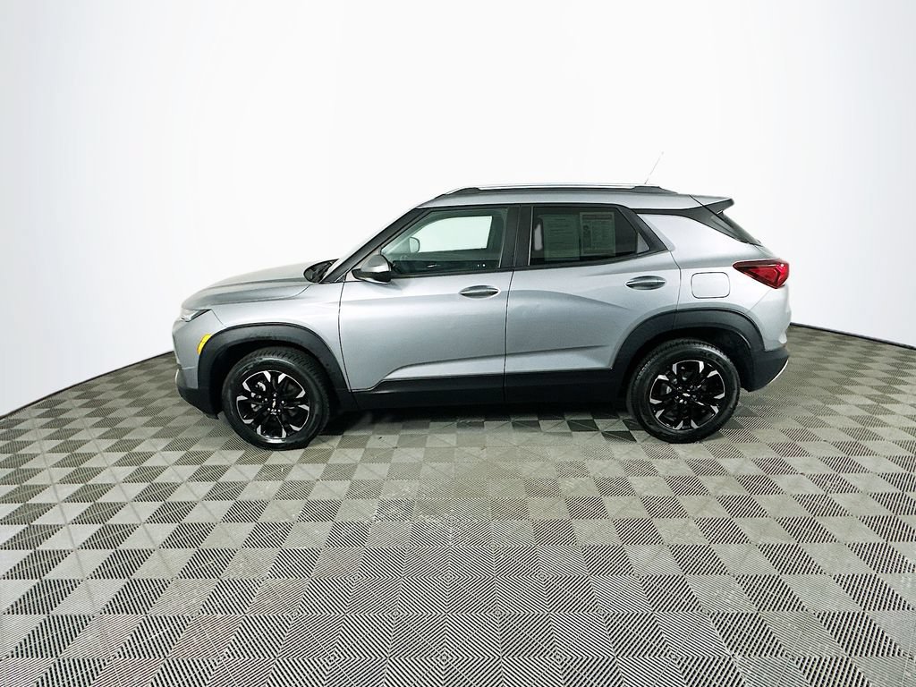 Used 2023 Chevrolet TrailBlazer LT AWD/4WD image 6