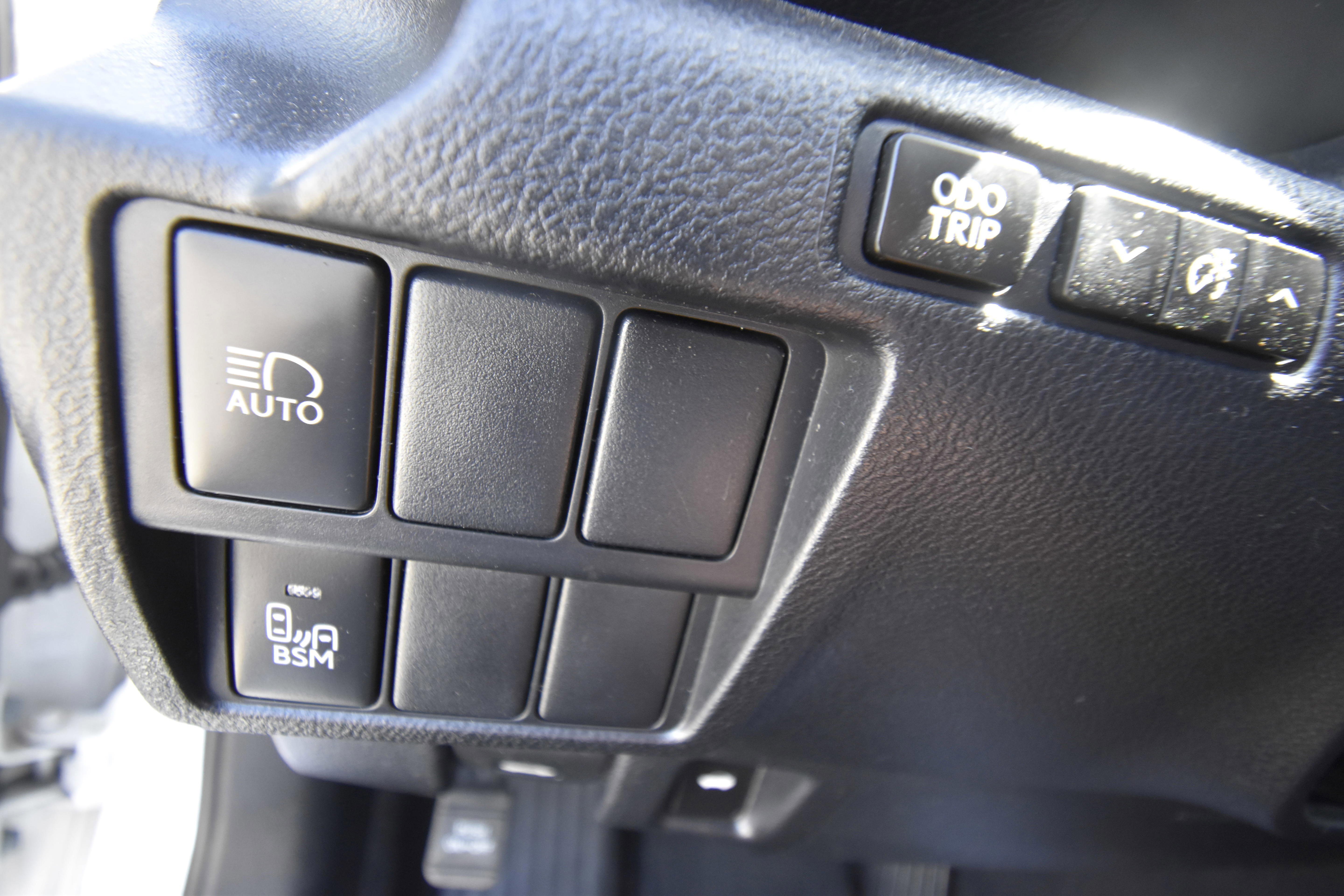 Used 2019 Lexus IS 300 RWD image 8