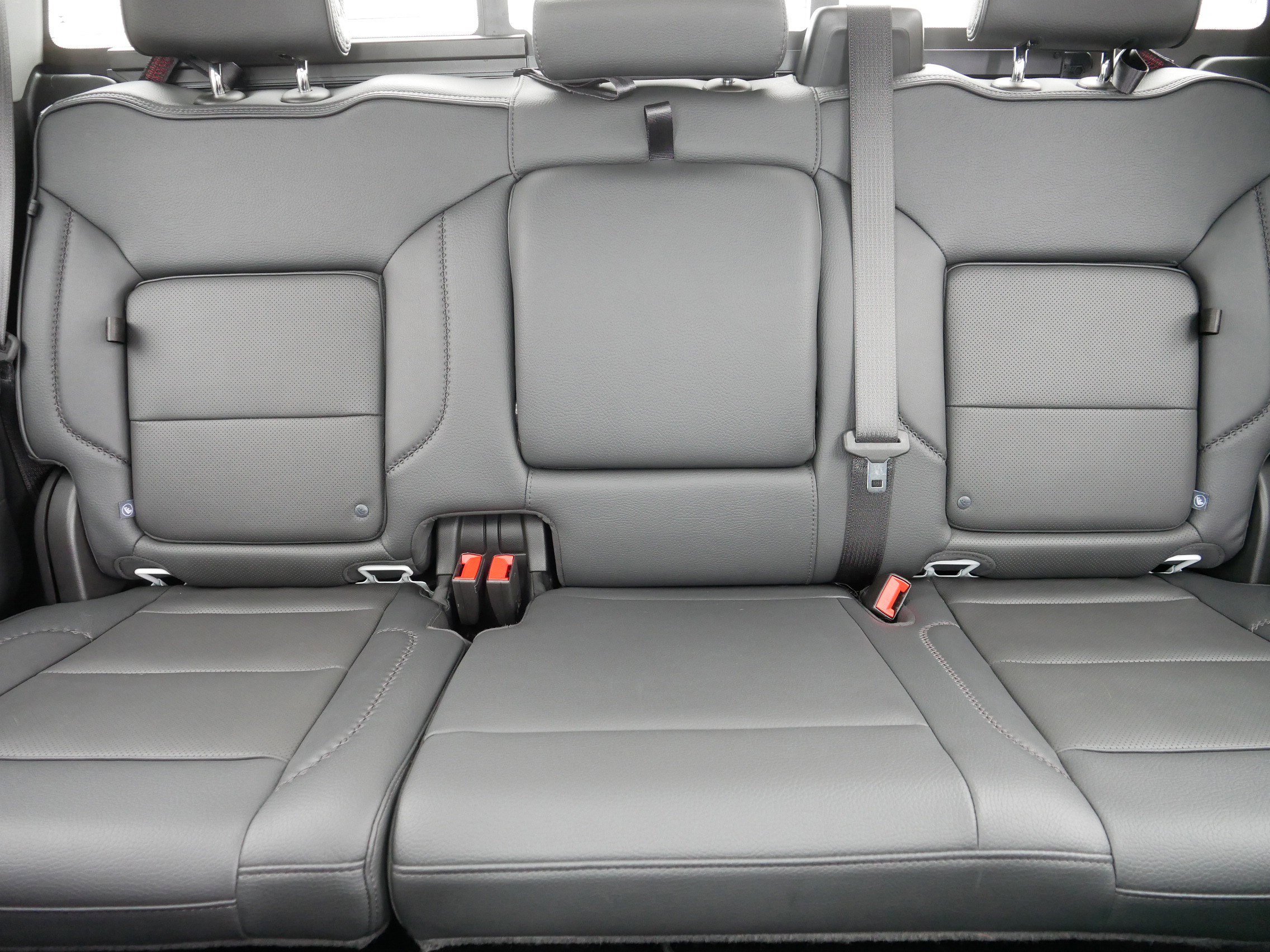 Used 2025 GMC Sierra 3500 Denali w/ Denali Reserve Package image 13