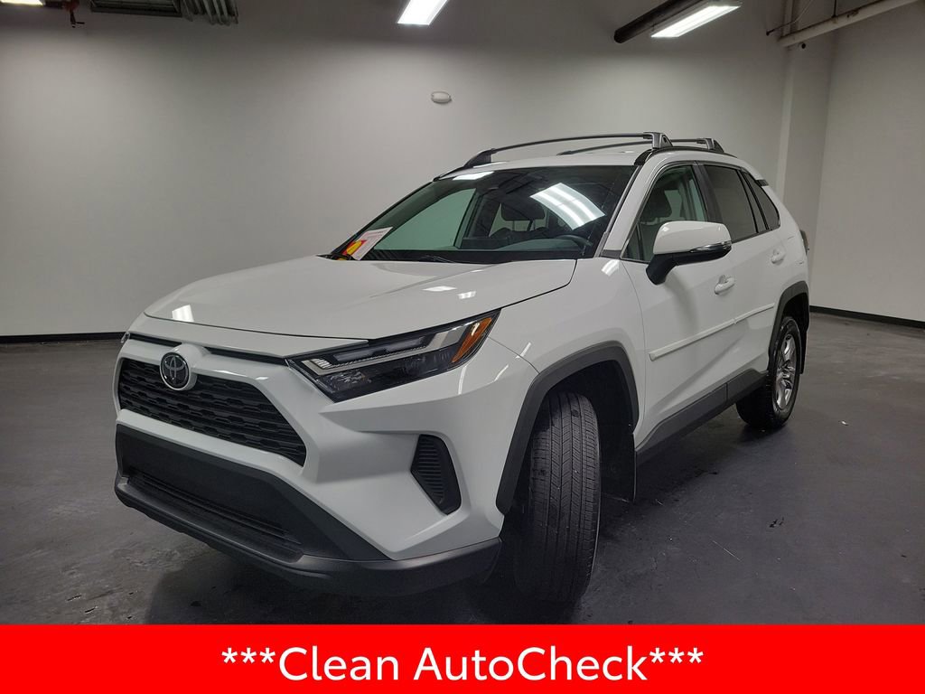 Used 2023 Toyota RAV4 XLE image 4