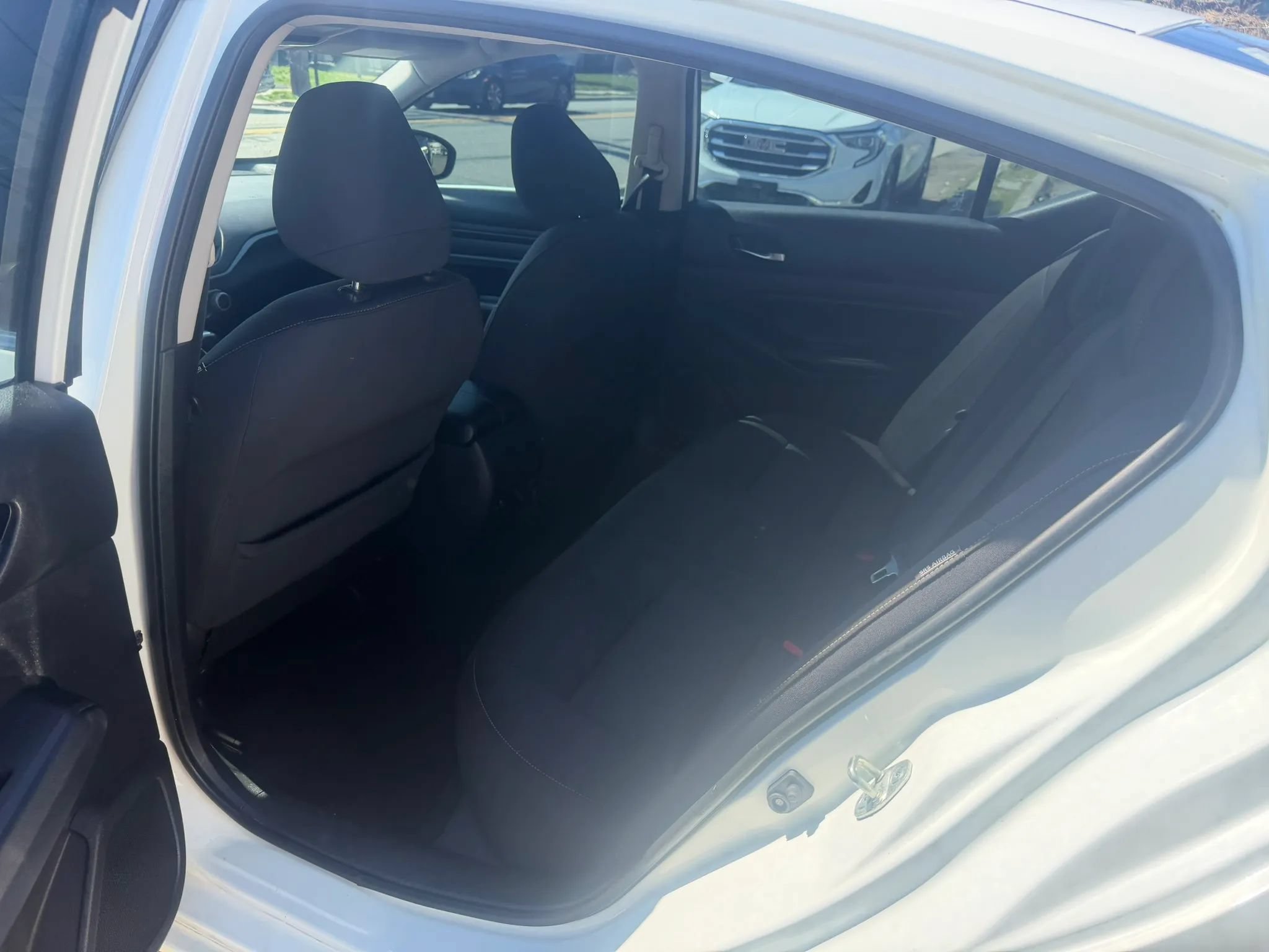 Used 2020 Nissan Altima 2.5 S FWD image 28