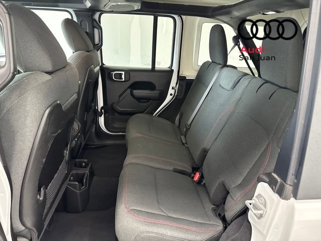 Used 2025 Jeep Wrangler Rubicon image 25