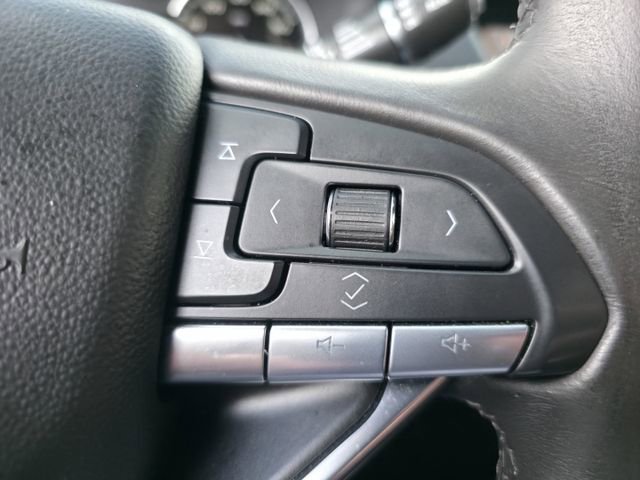 Used 2025 Cadillac XT6 Luxury image 17