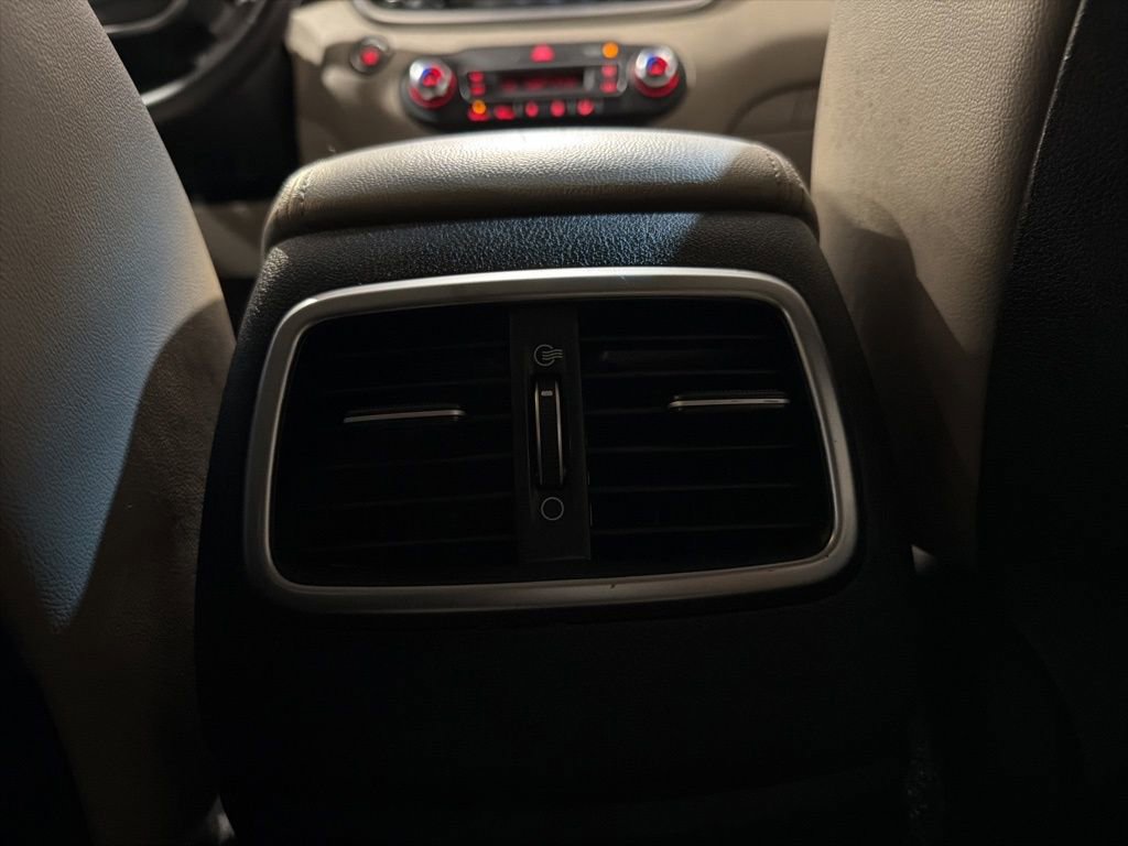 Used 2019 Kia Sorento EX image 27