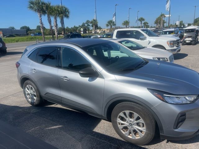 Used 2023 Ford Escape Active FWD image 2