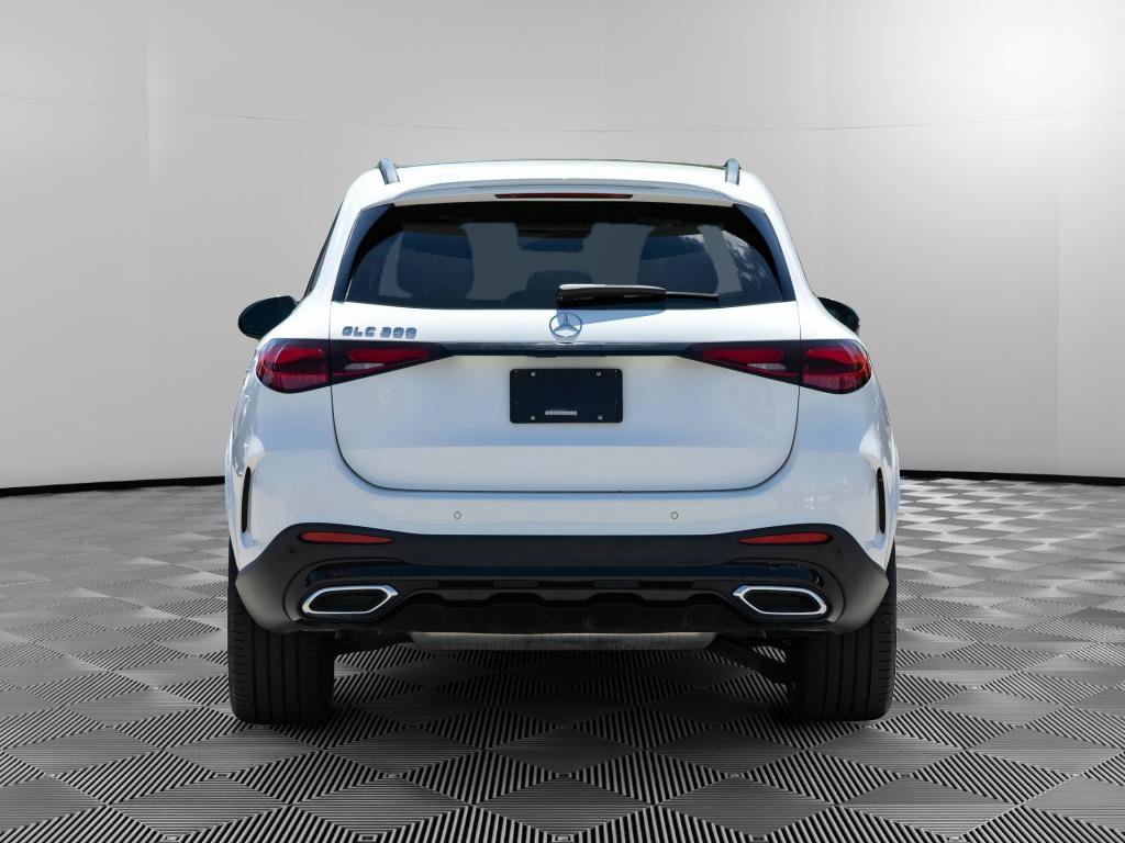 Used 2024 Mercedes-Benz GLC 300 w/ AMG Line image 6