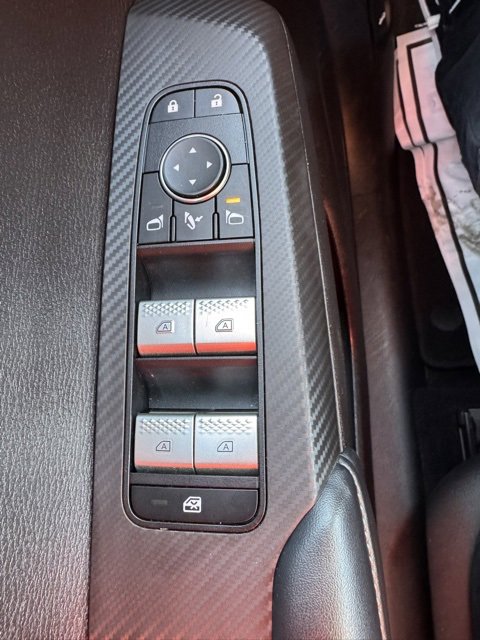 Used 2024 Mitsubishi Outlander SE image 21