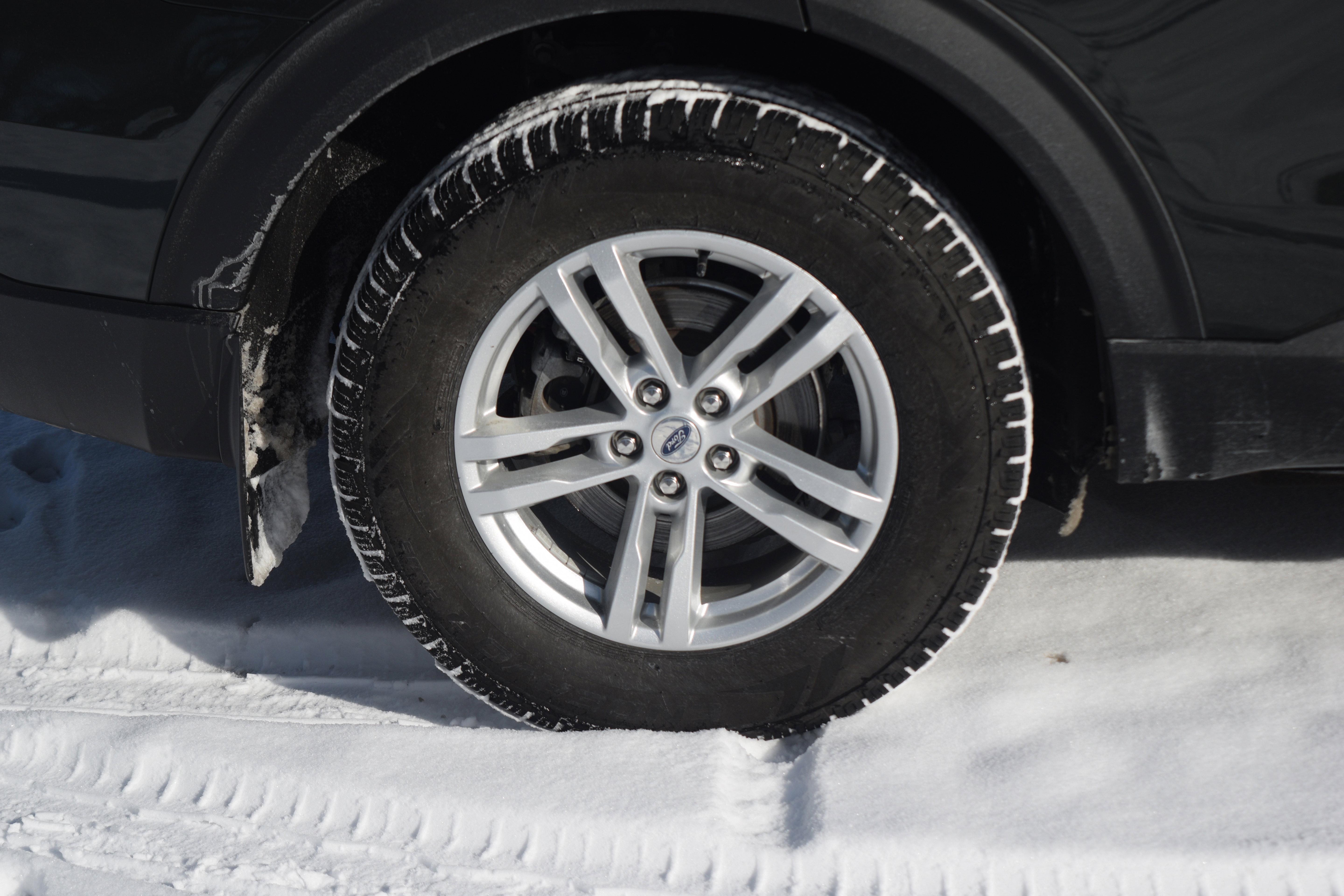 Used 2023 Ford Explorer XLT w/ Equipment Group 202A image 28