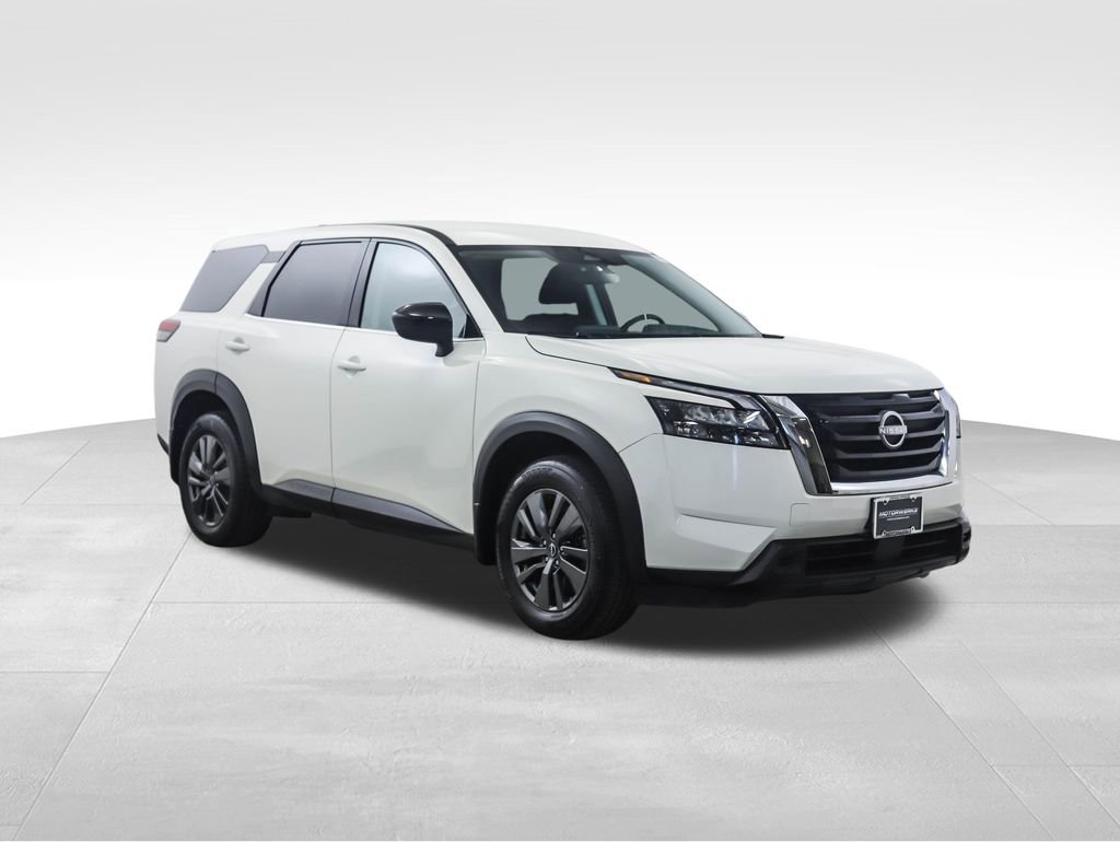 Used 2023 Nissan Pathfinder S image 7