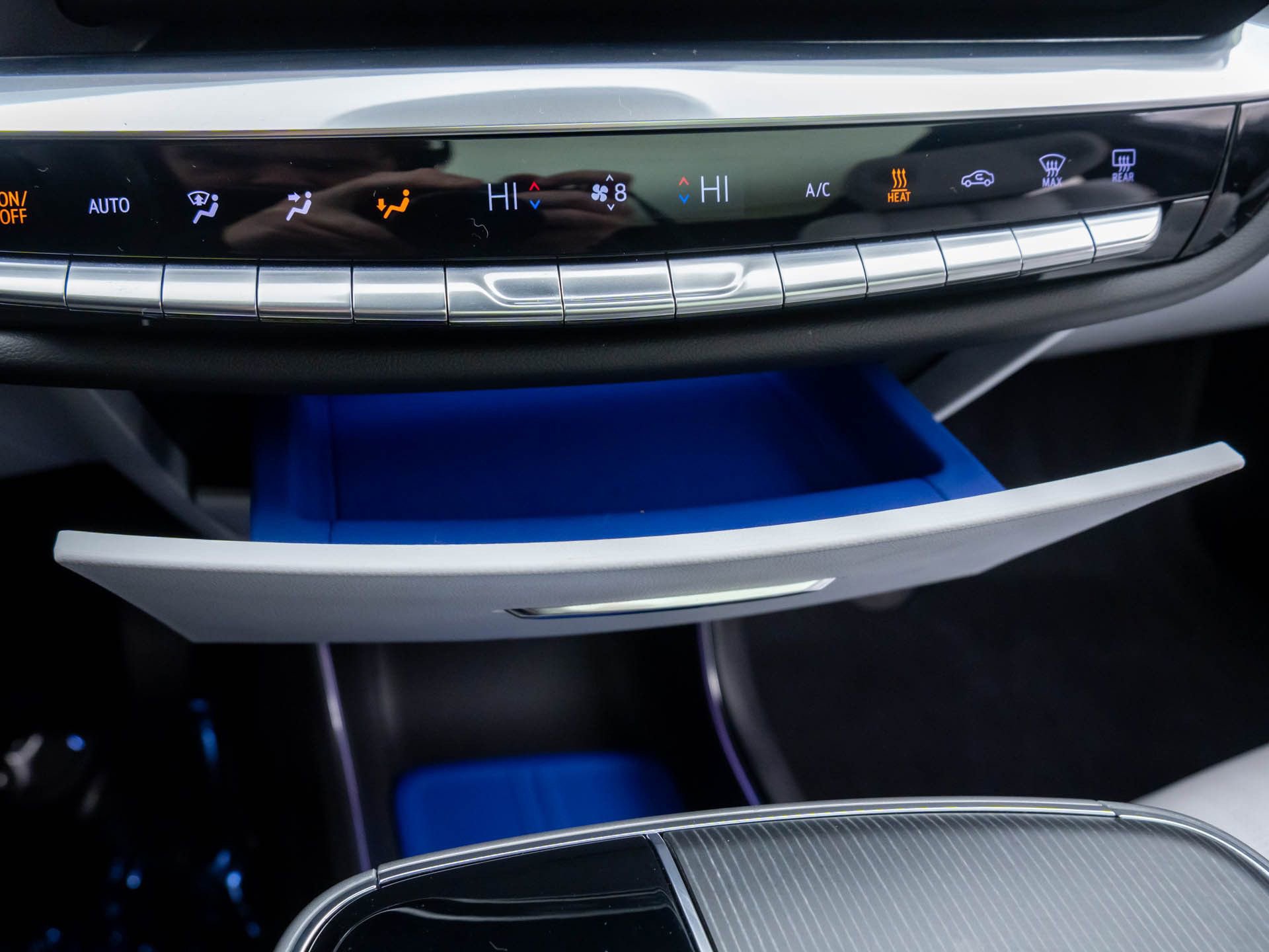 Certified 2024 Cadillac Lyriq Luxury w/ LPO, Floor Liner Package image 36