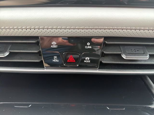 Certified 2024 Volkswagen Atlas Peak Edition SEL image 13