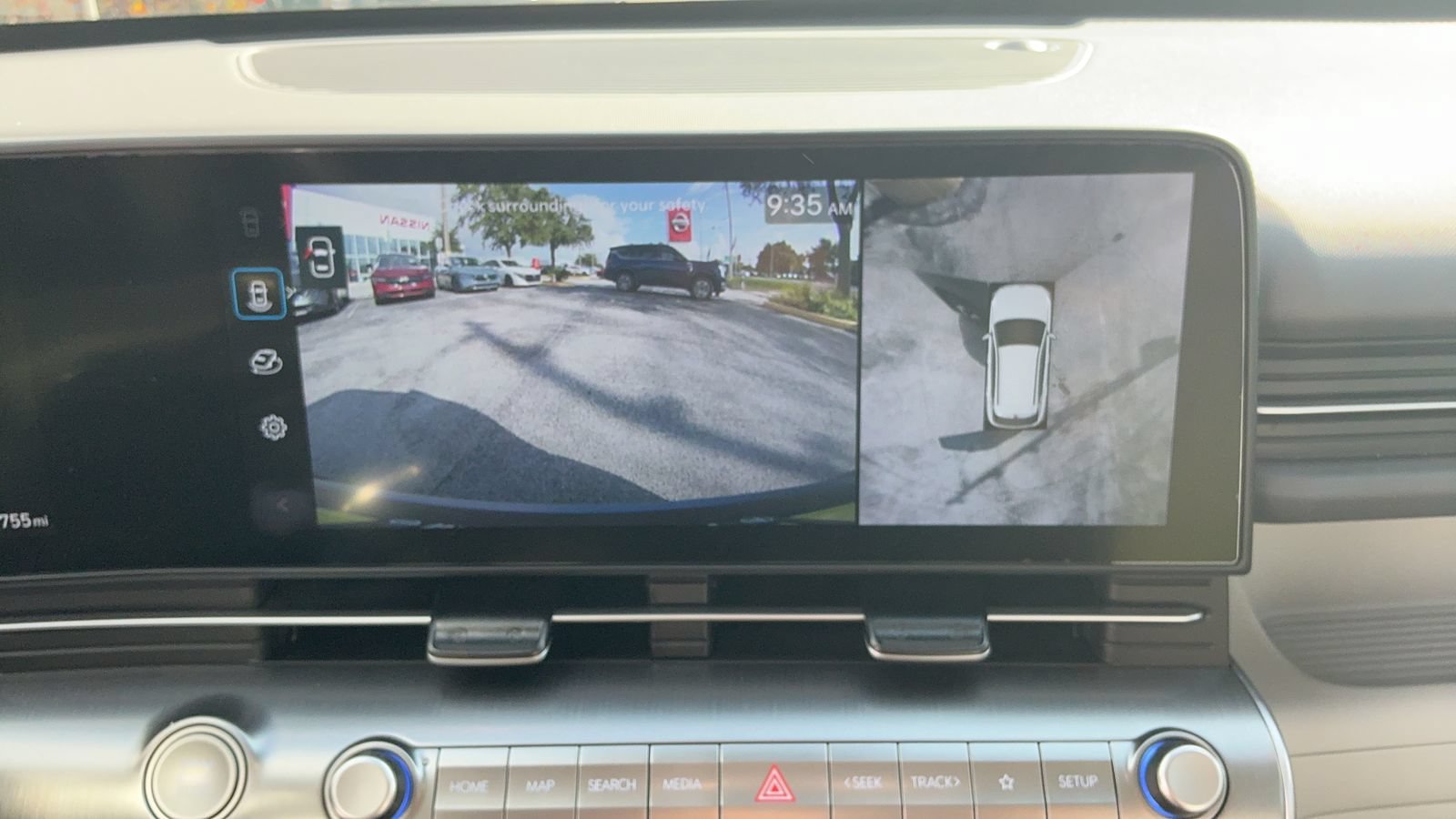 Used 2024 Hyundai Kona Limited FWD image 27