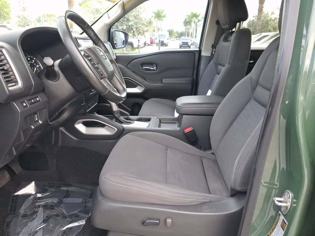 Used 2022 Nissan Frontier SV RWD image 13