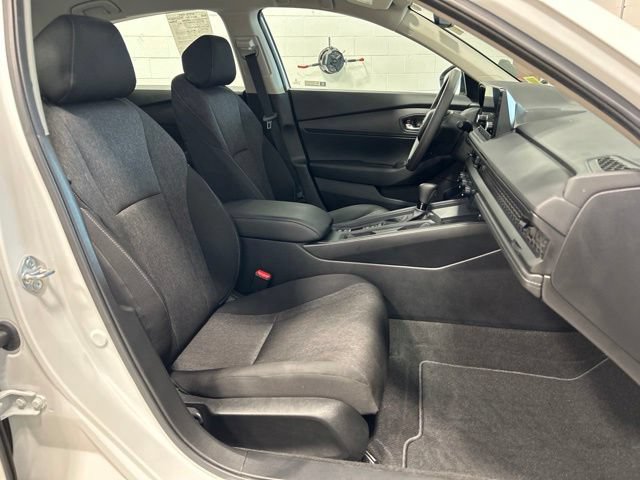 Certified 2025 Honda Accord LX image 14