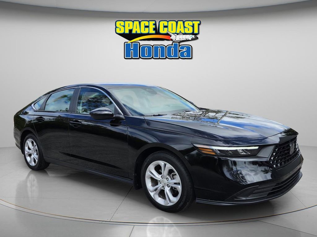 Used 2025 Honda Accord LX image 1