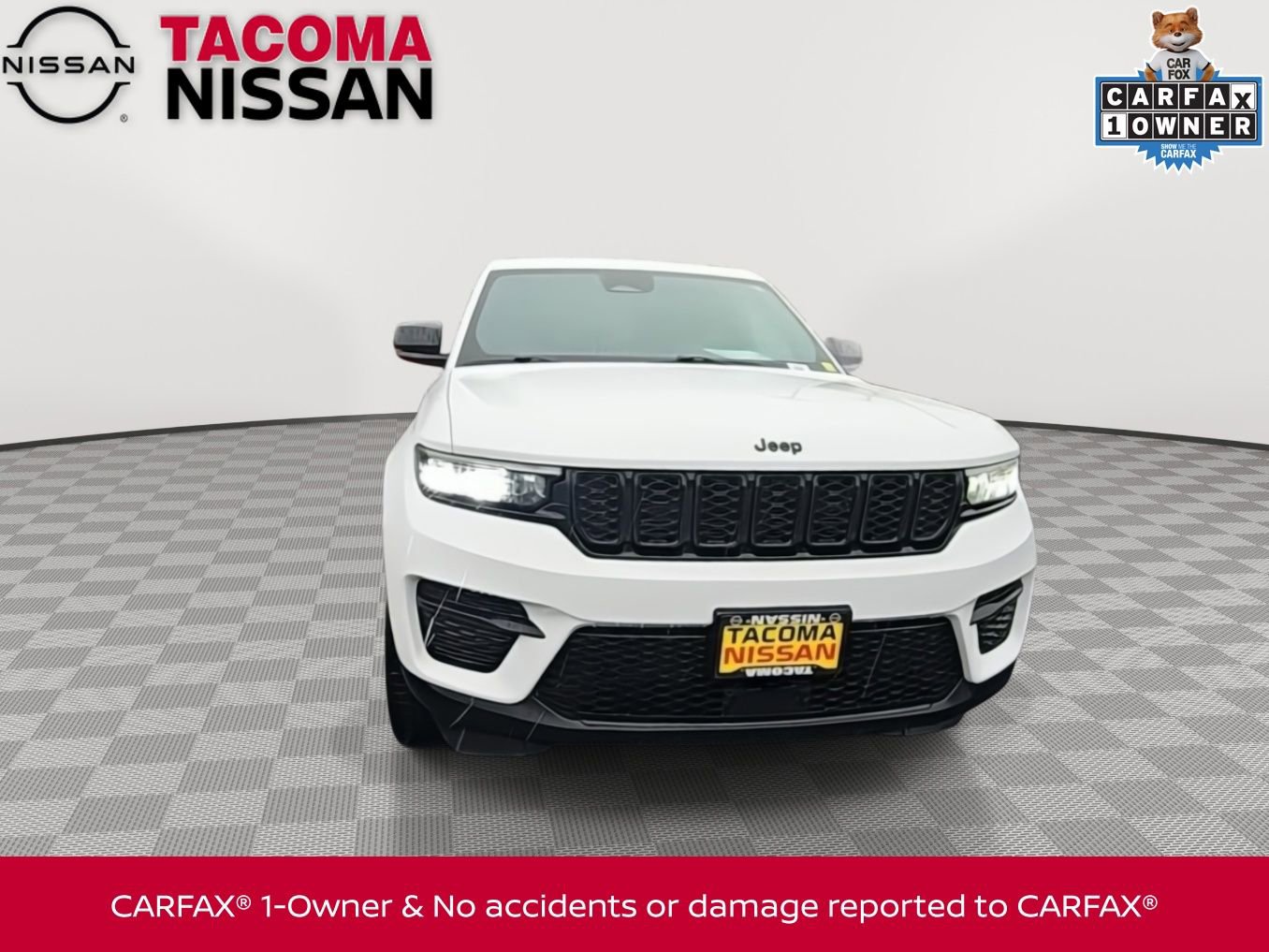 Used 2024 Jeep Grand Cherokee Altitude image 2