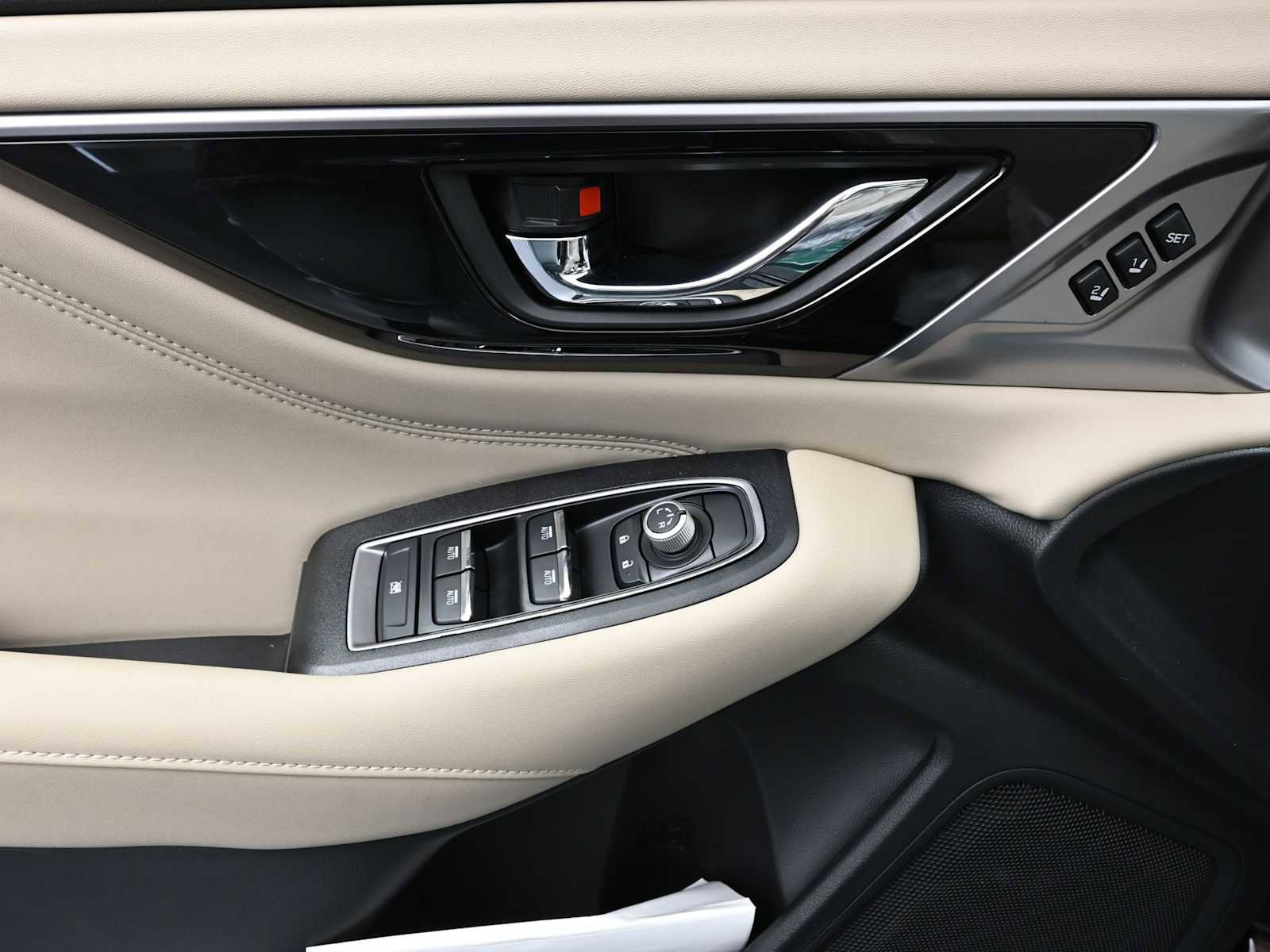 Used 2025 Subaru Legacy Limited image 13