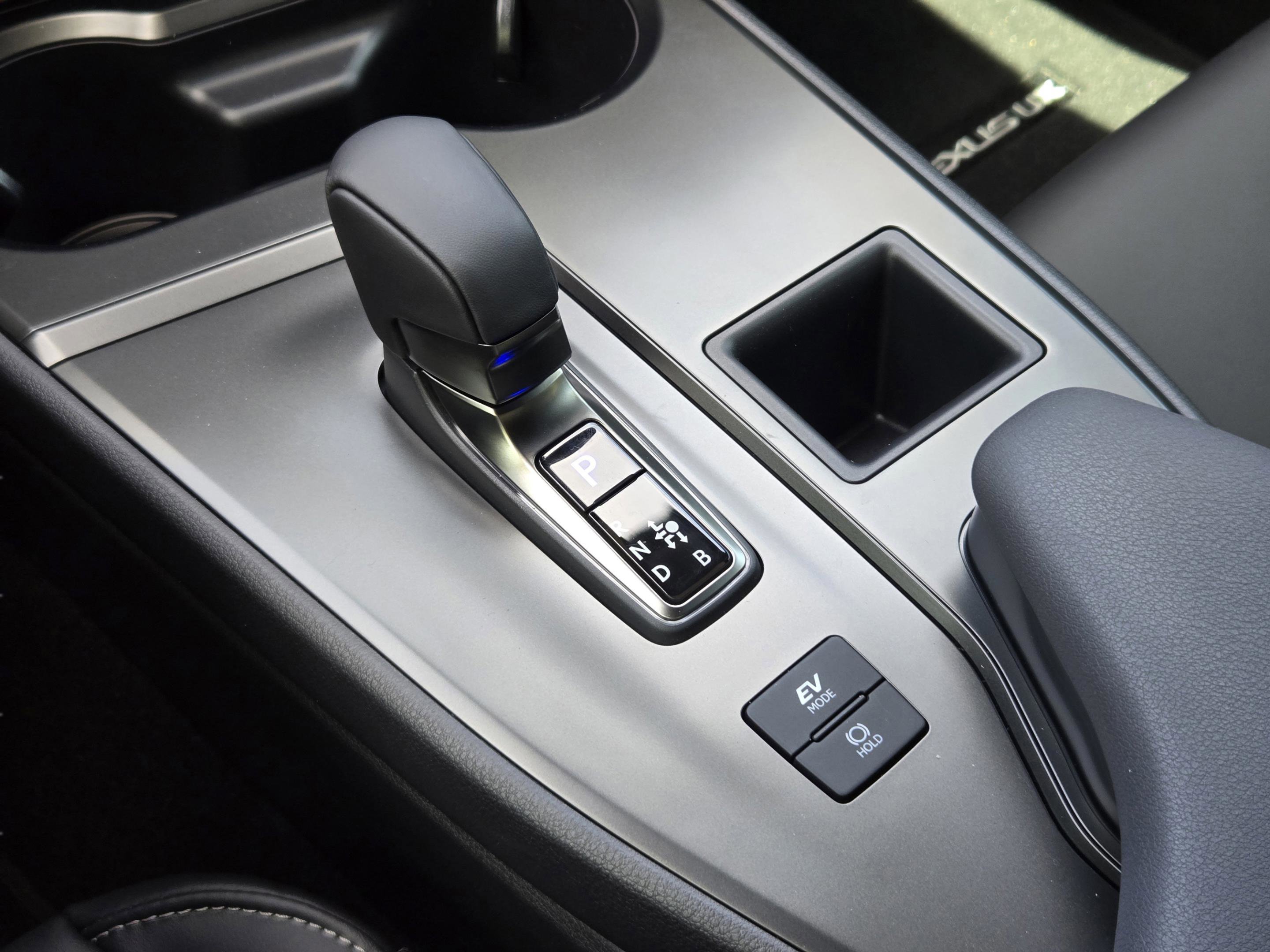 New 2026 Lexus UX 300h FWD image 12