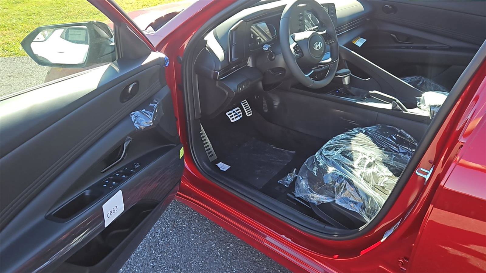 New 2025 Hyundai Elantra Sport w/ Cargo Package image 9