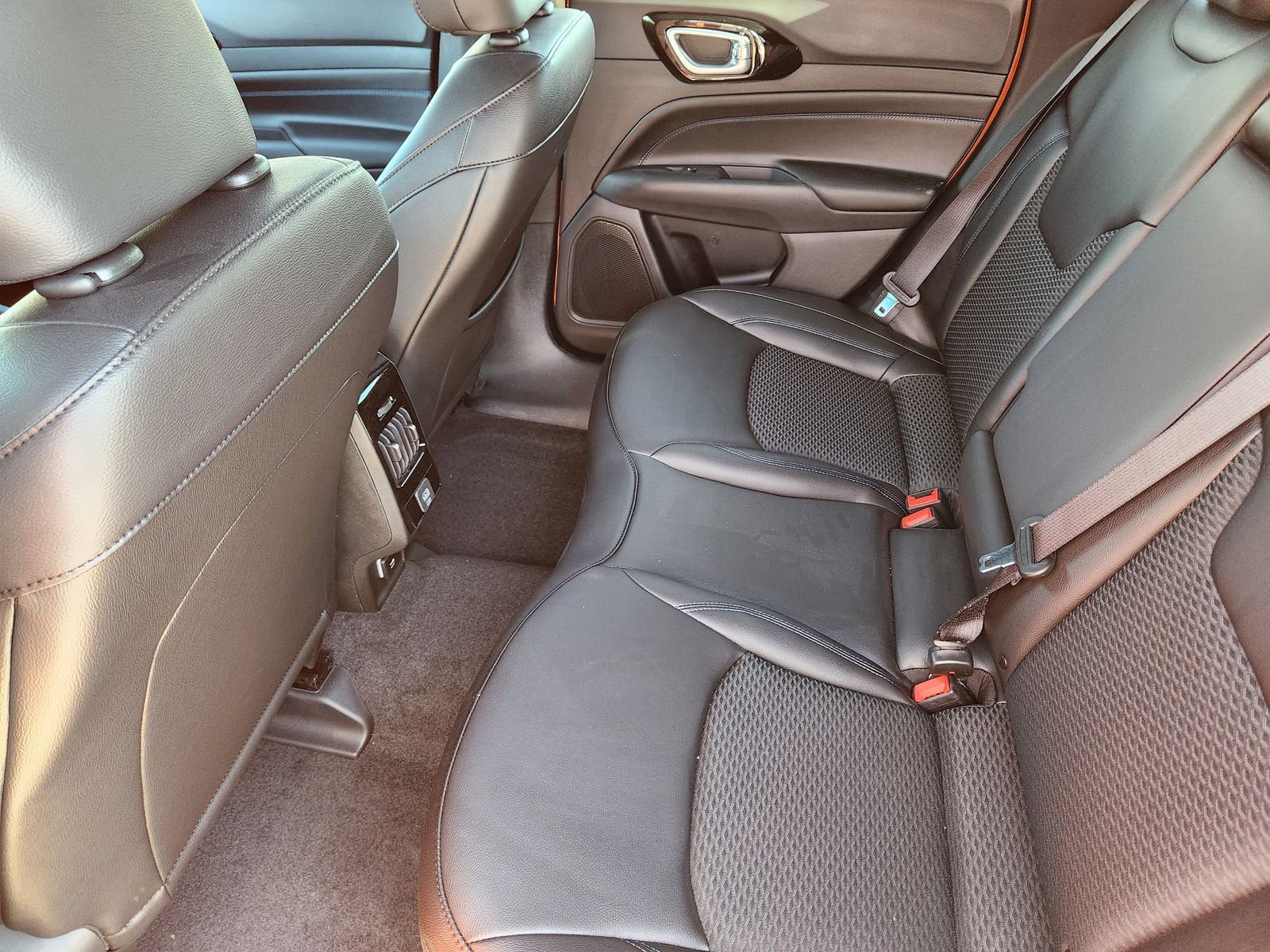 New 2026 Jeep Compass Latitude image 41