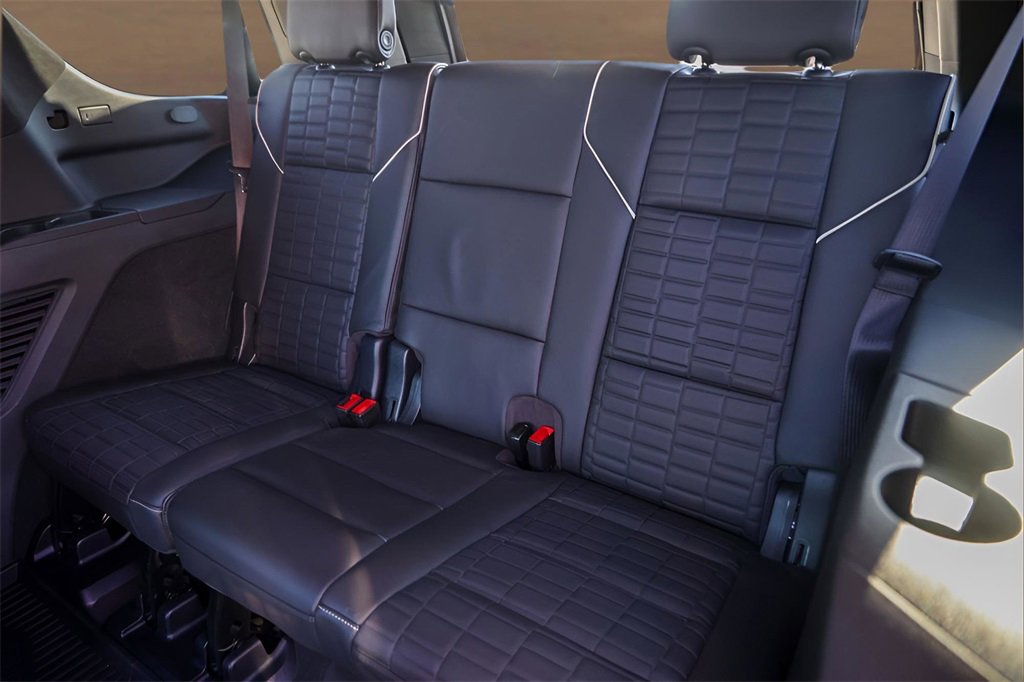 Certified 2025 Cadillac Escalade Sport Platinum w/ LPO, ONYX Package image 25