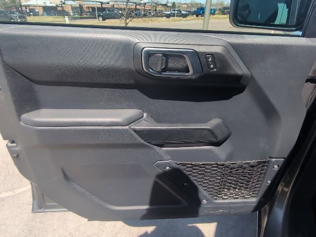 Used 2025 Ford Bronco Big Bend image 11