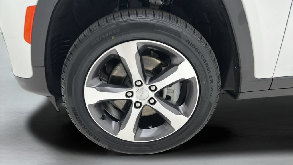 Used 2023 Jeep Grand Cherokee 4WD 4xe image 7