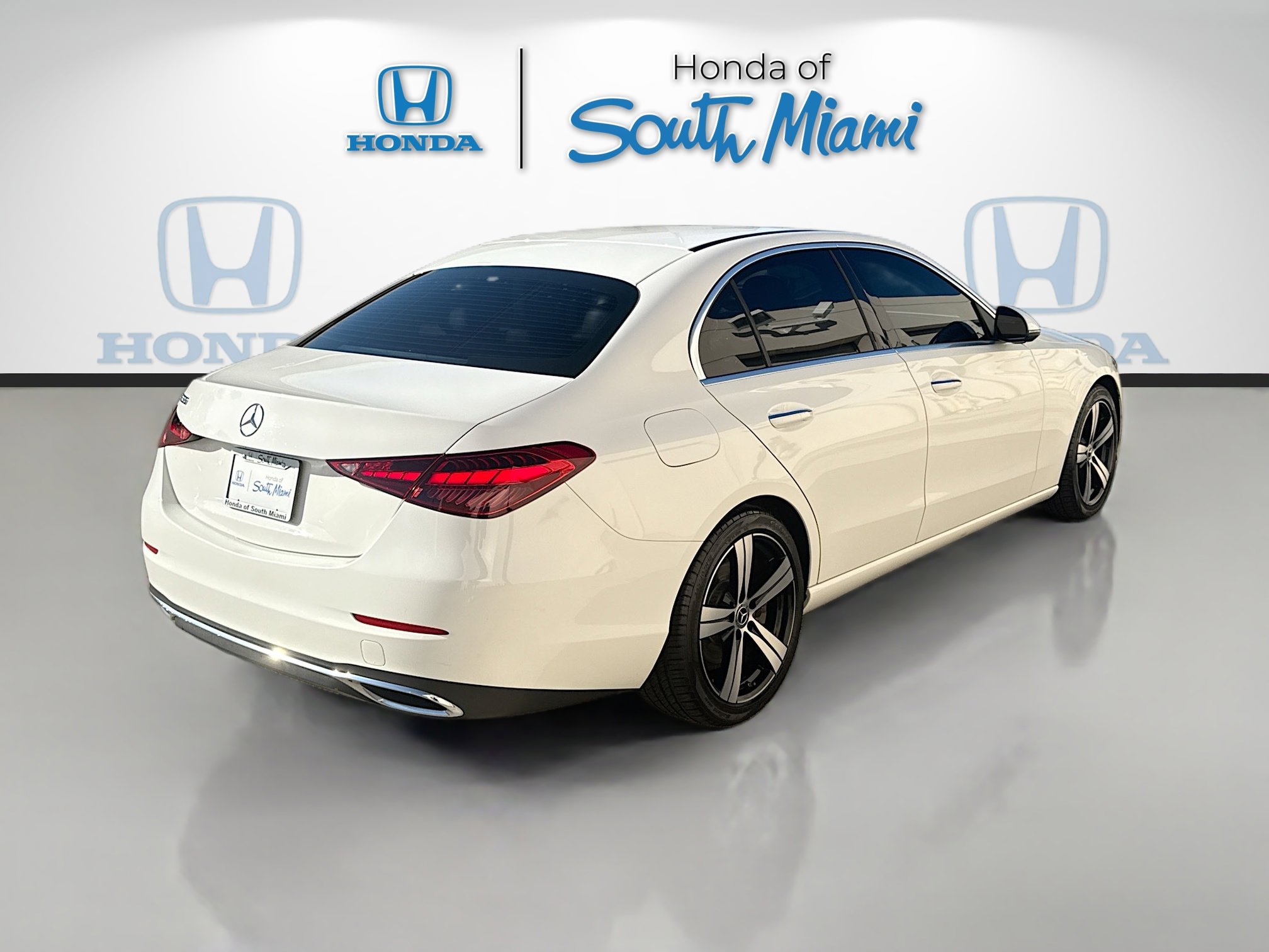 Used 2022 Mercedes-Benz C 300 Sedan image 7