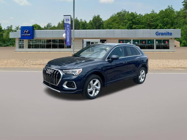 Used 2020 Audi Q3 2.0T Premium Plus w/ Premium Plus Package AWD/4WD image 2