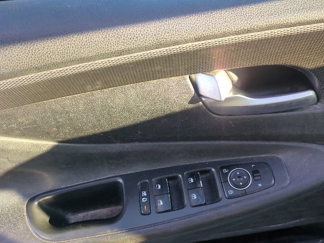 Used 2019 Hyundai Santa Fe SEL image 11