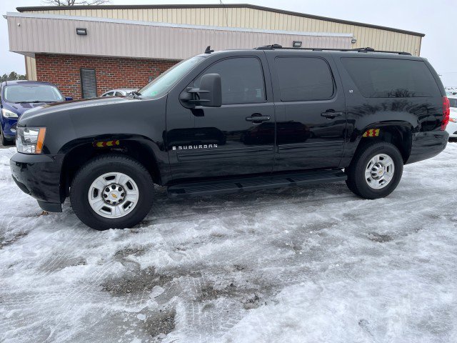 Used 2009 Chevrolet Suburban 2500 LT w/ Luxury Package image 1