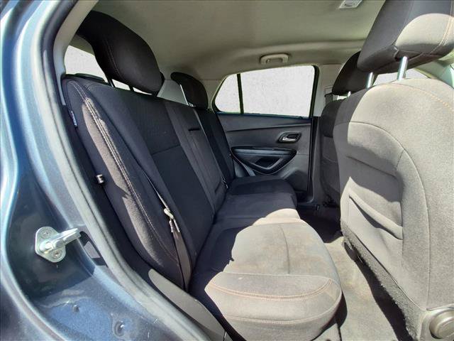 Used 2022 Chevrolet Trax LS w/ Tint and Cruise Package AWD/4WD image 22