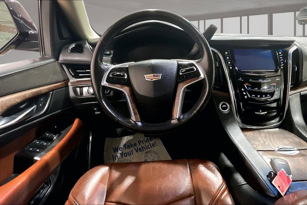 Used 2015 Cadillac Escalade ESV Premium image 5
